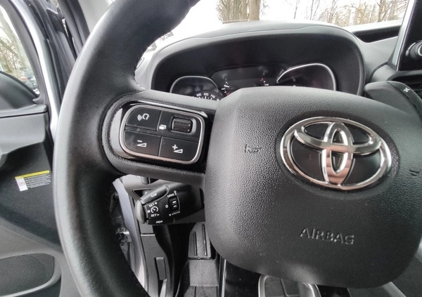 Toyota Proace City Verso cena 94900 przebieg: 90799, rok produkcji 2020 z Iłża małe 301